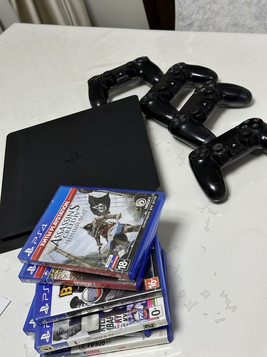 PlayStation 4 Slim 500 ГБ