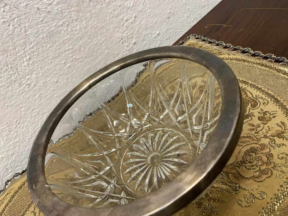 Кристална фруктиера с посребрен борд