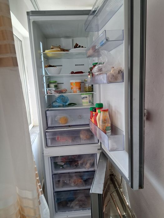 Vând combina vișinie usa sticla