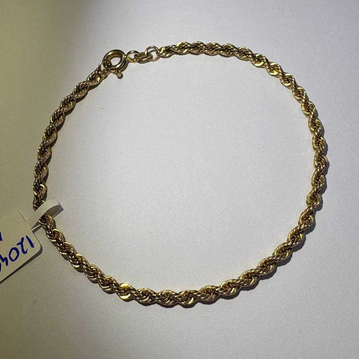 bratara aur  (efn) StarAmanet