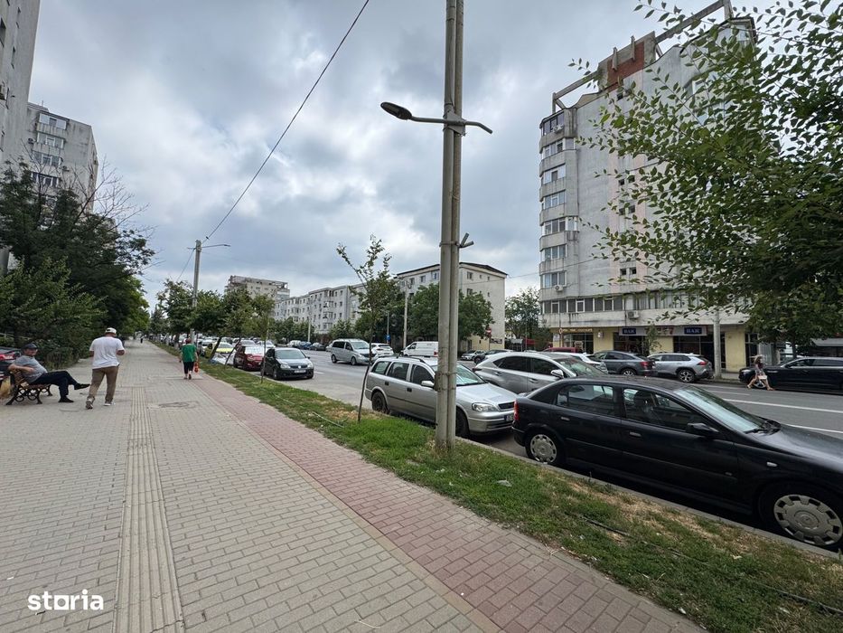 Inchiriere Spatiu Comercial Vitrat, 52 mp Pacurari -Primaria Centru Pa