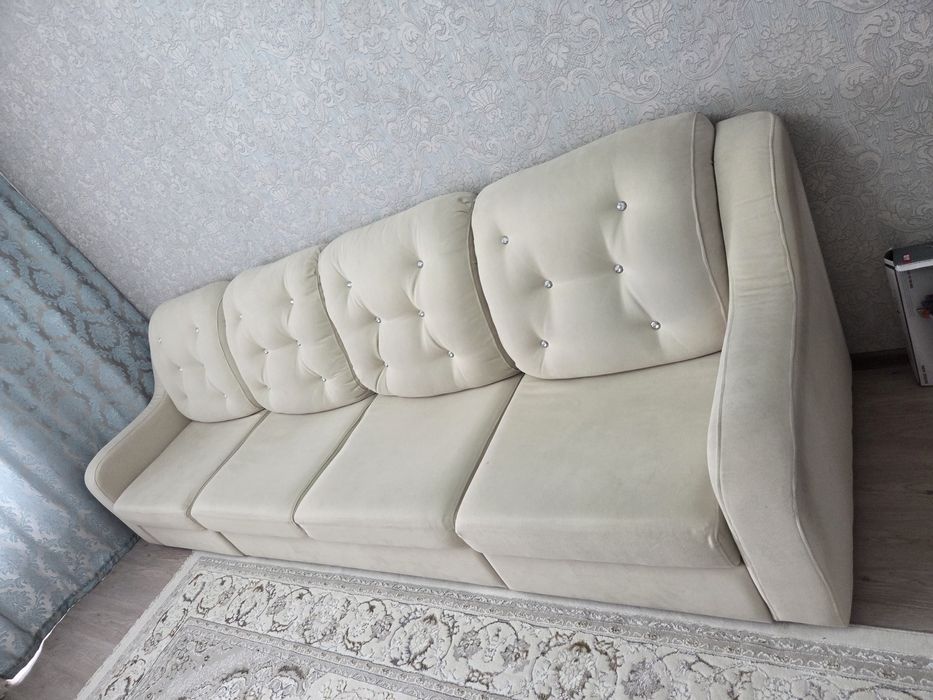 Уголок отдыха угловой диван