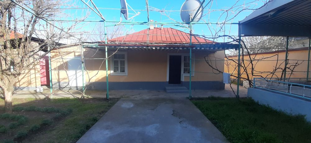 Аранчада ховли сотилади