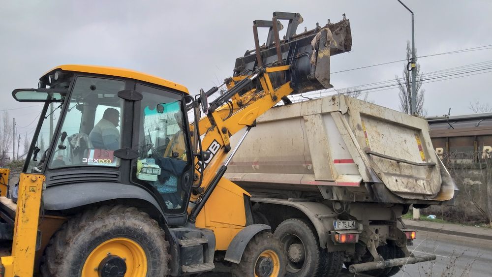 defrișari , excavații , demolari , buldoexcavator cu picon