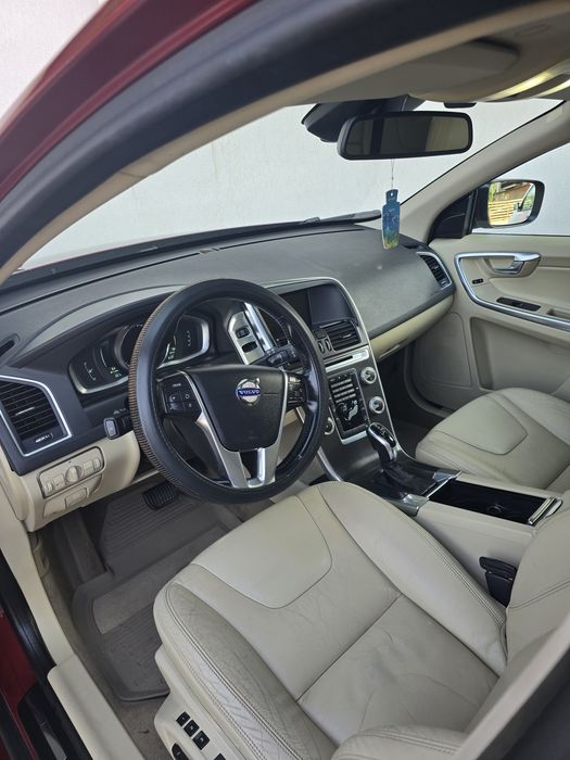 VOLVO XC60 2013 — imagine 5
