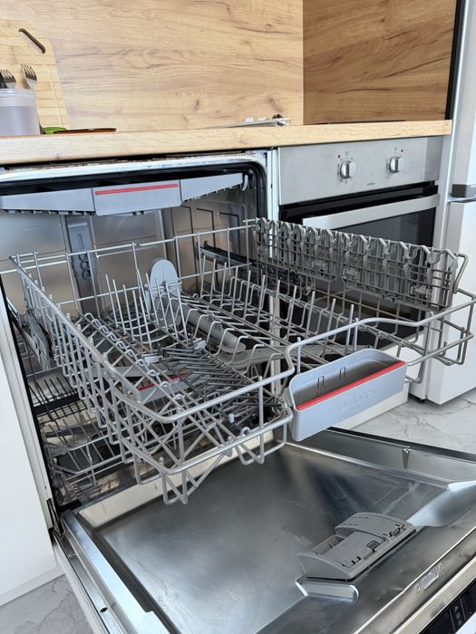 Кошница за съдомиялна Bosch