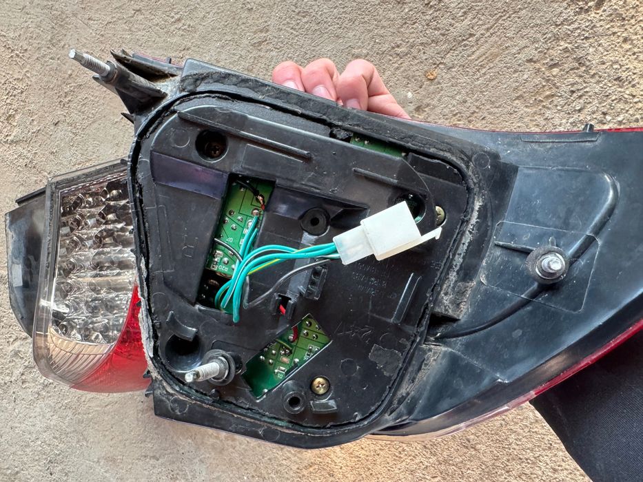 Диодни Кристални
стопове за BMW E46
КУПЕ