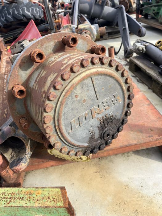 Axa fata Fendt 614 LSA