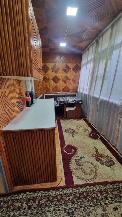 Сдаю свою 2в3/1/4 кв рядом с Академией Милиции на Карасу 2 с обстановк