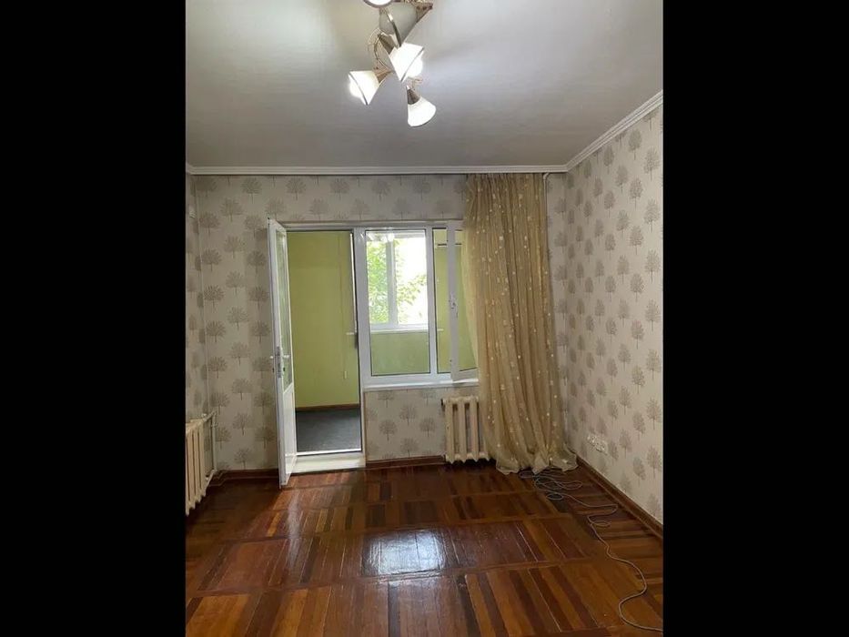 Квартира 2/3/4 
Кадышева
Кирпич 77 серия