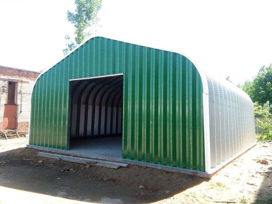 Бескаркасный сборный разборный арочного ангаров из металла