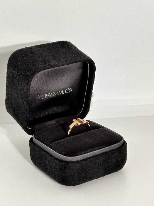Кольцо Tiffany&Co T-model