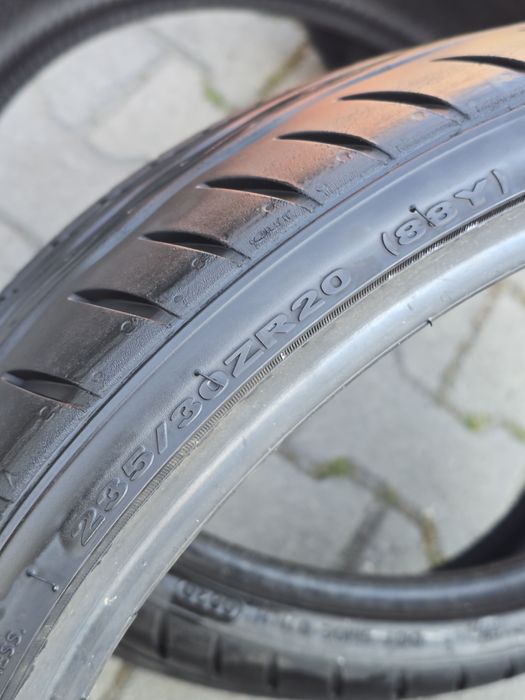 235 30 20 Hankook