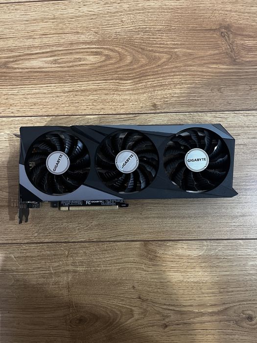 Vand componente pc gaming