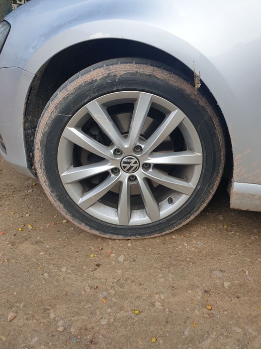 Jante vw passat b 8 235/45/17  5 bucăți.