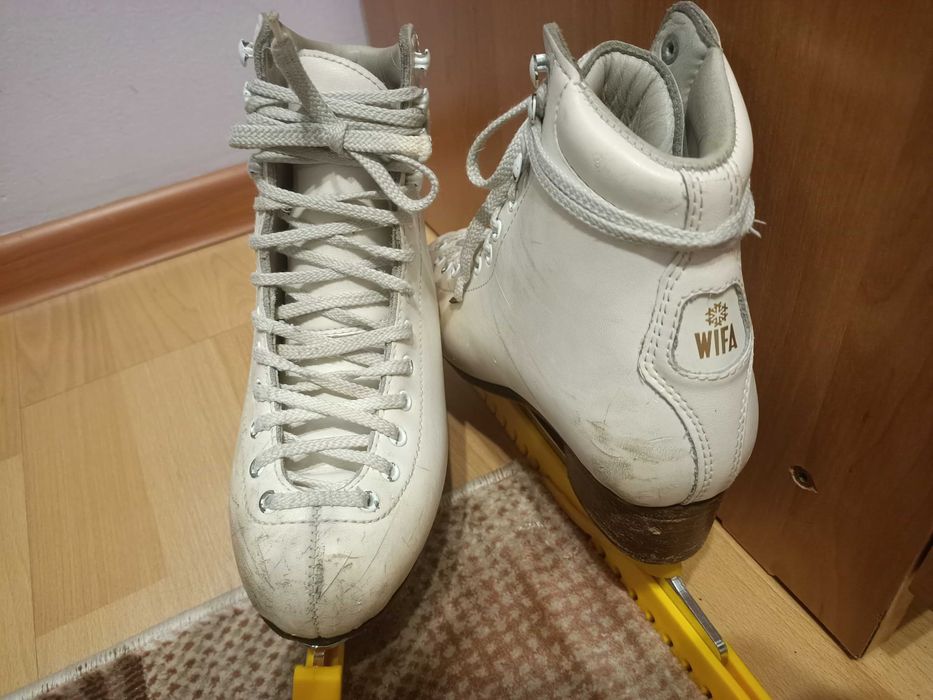 Профессиональные коньки WIFA 34 размера