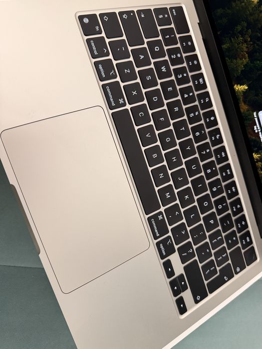 Apple MacBook Air 13.6 M2 2022 nou