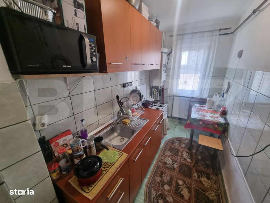 Apartament 3 camere, Craiovita Noua zona Niela