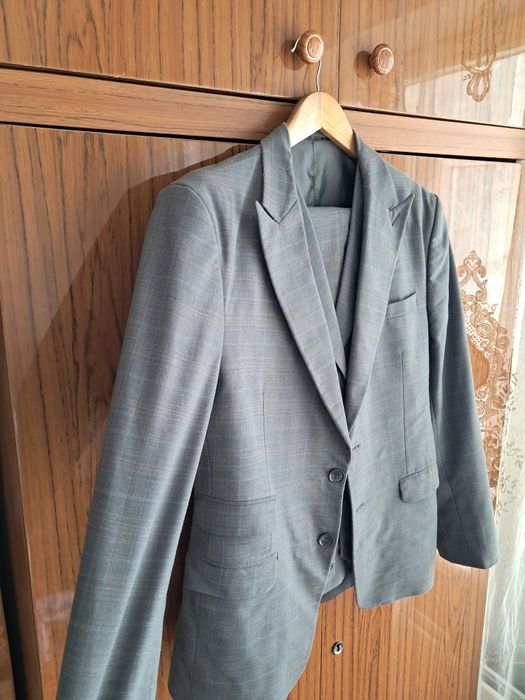 Костюм тройка мужской