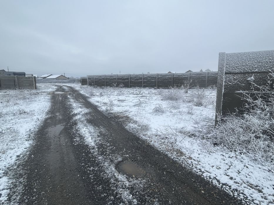 Teren platou Strehareti, strada Dealul Viilor. 500 mp