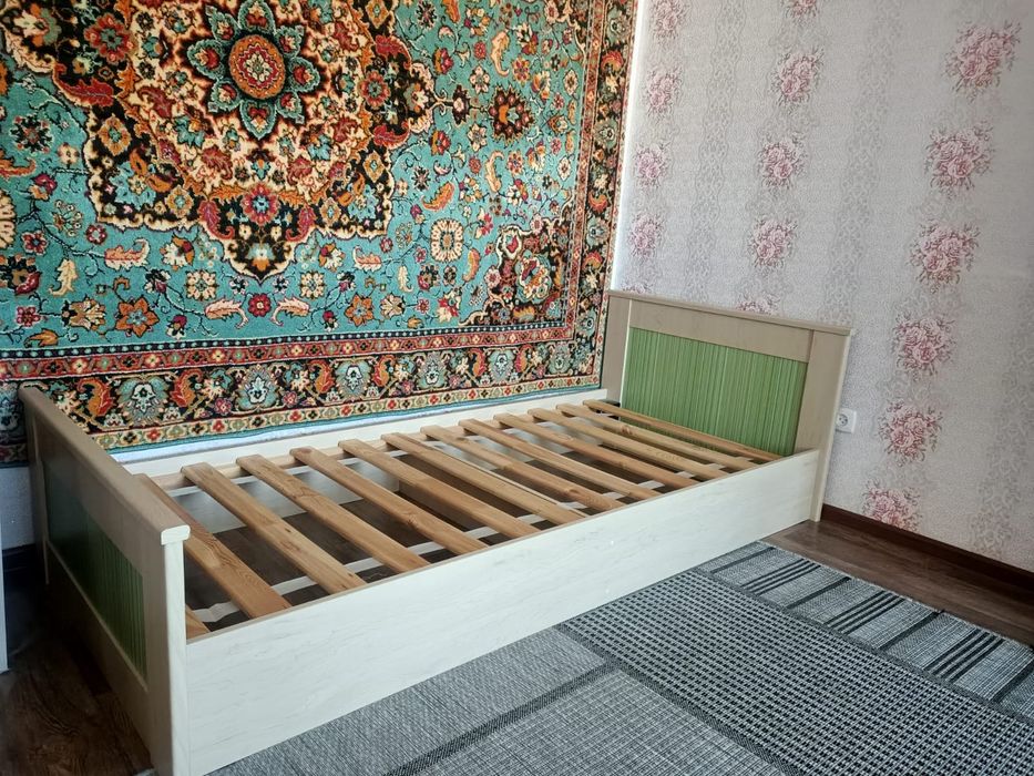 Кровать односпальная