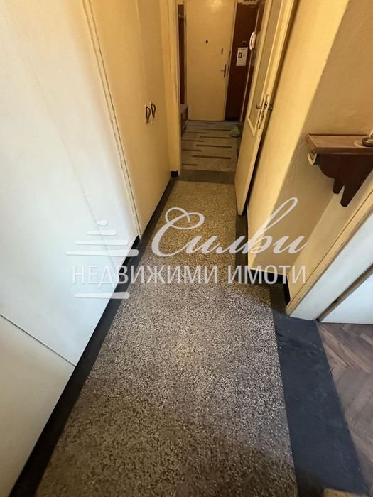 Тристаен ТУХЛЕН апартамент - кв.Добруджански