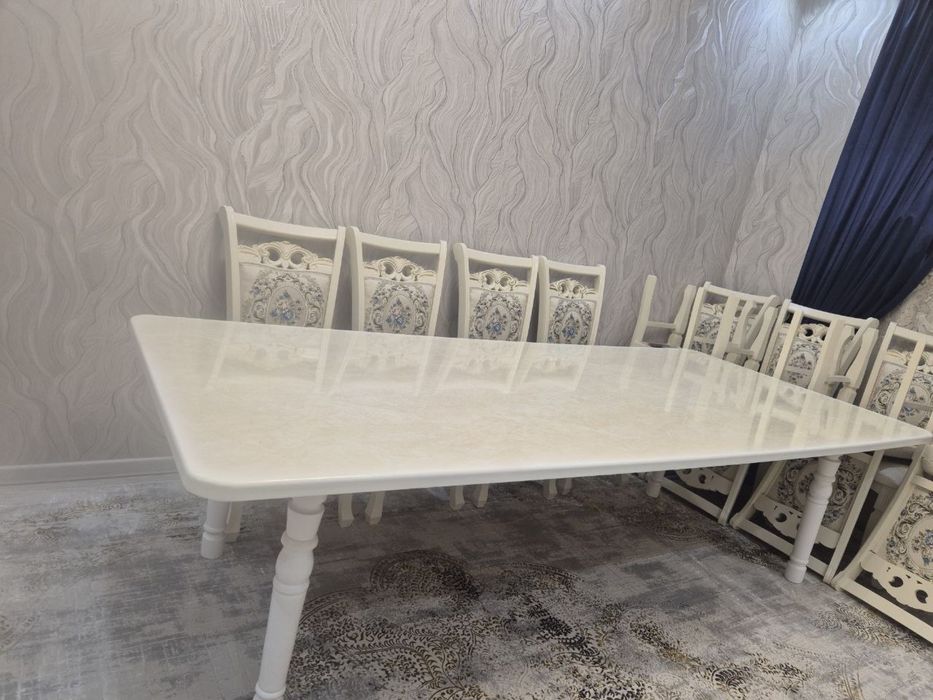 Стол стул сотилади