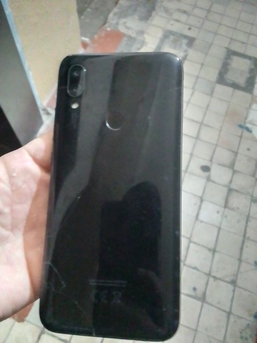 Redmi 7  Srochna Sotiladi Pul