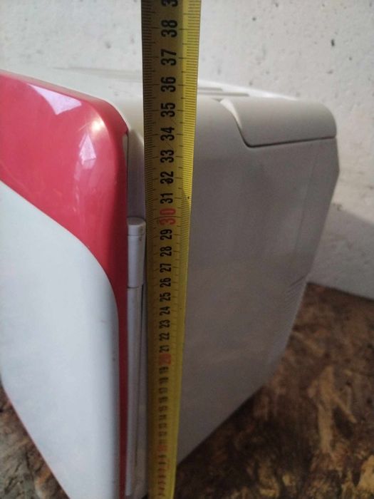 Мини хладилник COOLER BOX
с обем 8 литра / Cold 55W /Hot 45W
ниска кон