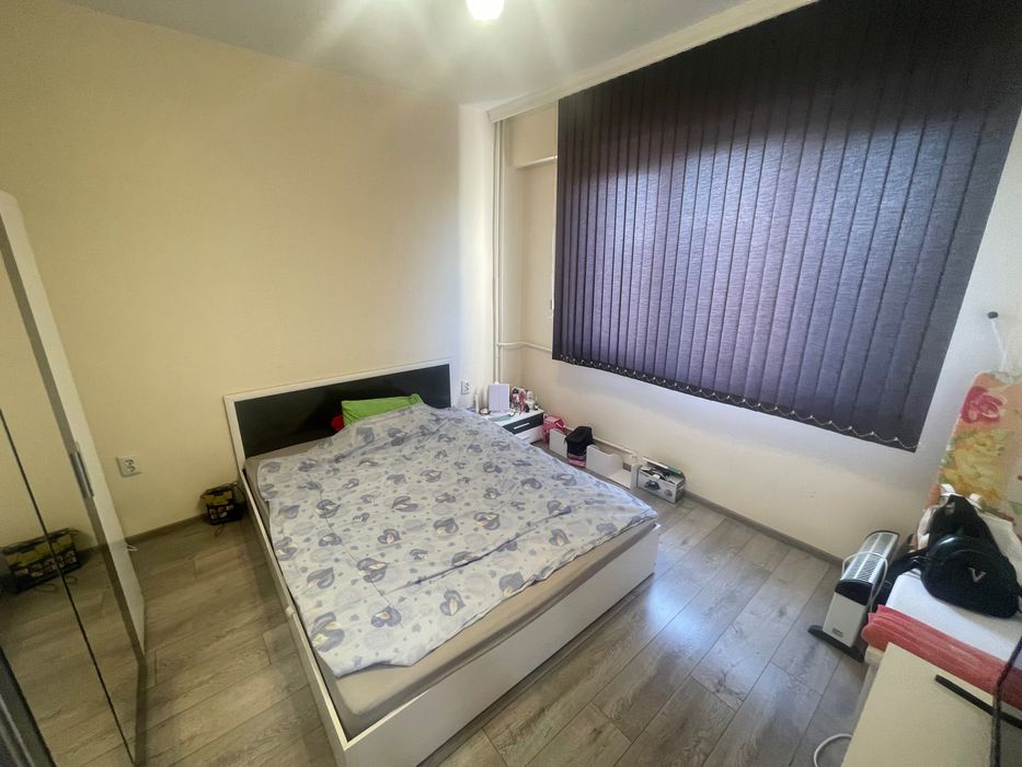 Продава се Тристаен апартамент в Плевен, Сторгозия - 75 кв.м за 1500 €/кв.м - Снимка #8