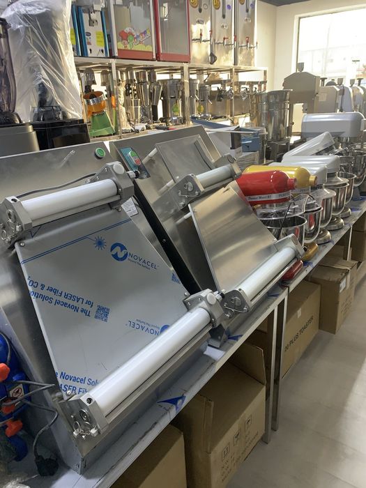 Somsa va xamir yoyib beradigan raskatka aparat