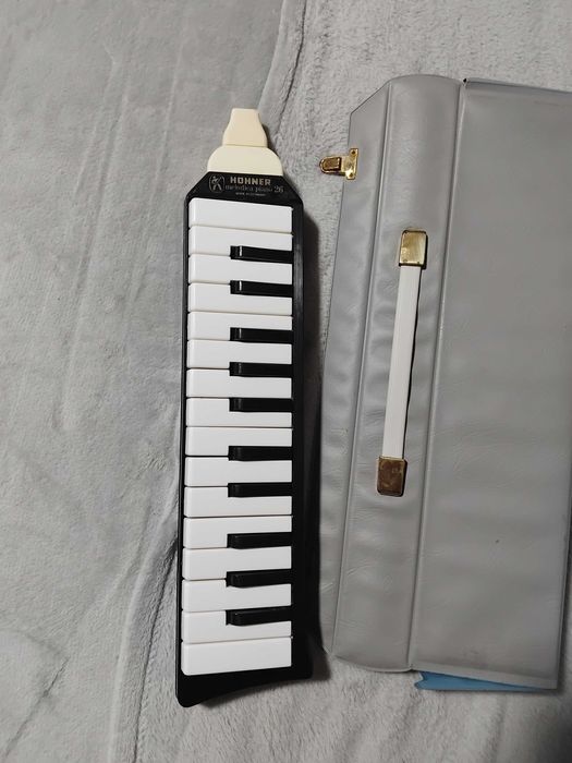 Hohner melodica piano 26