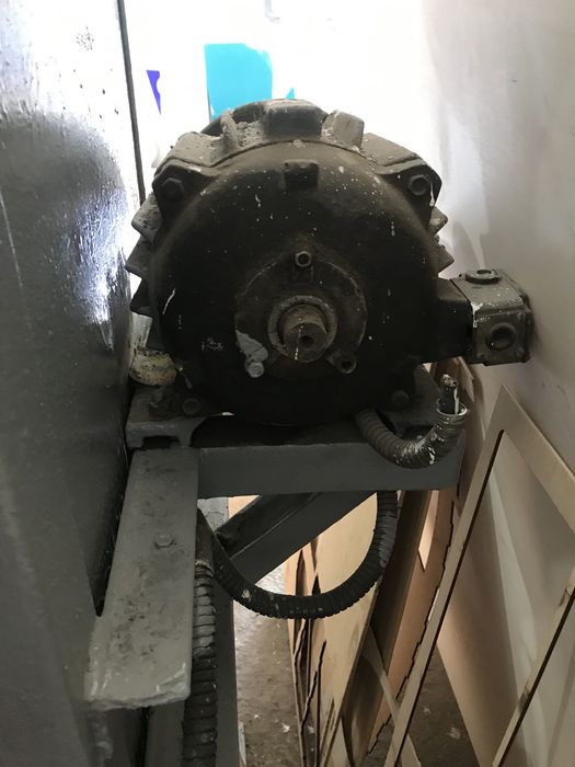 .Точильный станок.