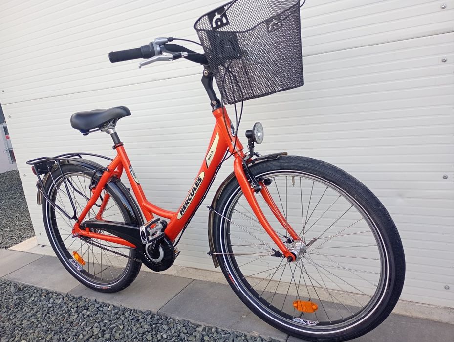 Bicicletă damă/copii,roți 26,cu 7 vit,frână la picior,ca Nouă !