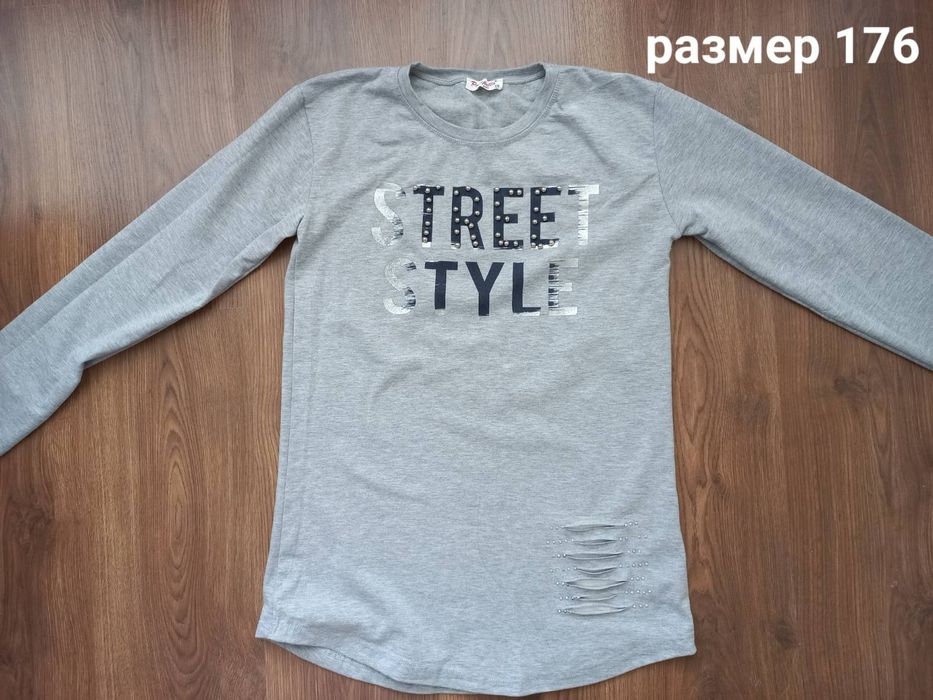 Продавам детски блузи