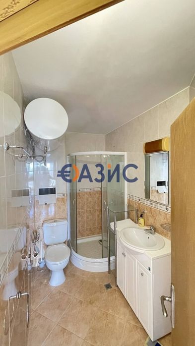 Продава се Четиристаен апартамент в Бургас, Център - 250 кв.м за 459 €/кв.м - Снимка #11