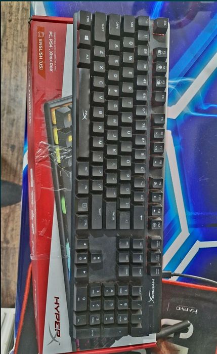 Vând tastatura gaming