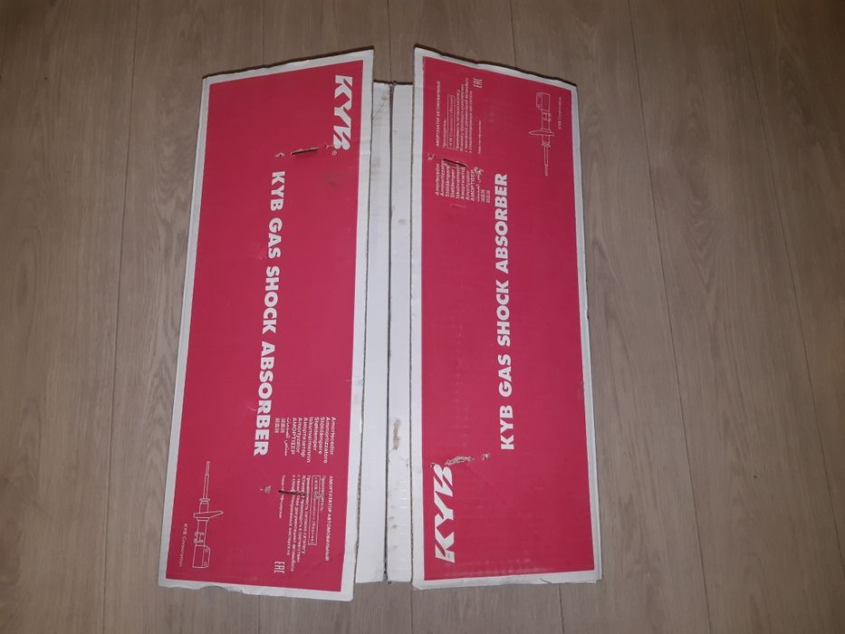 Стойка амортизаторная