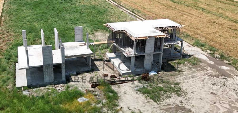 Продава се Къща в с. Войводиново, Област Пловдив - 212 кв.м за 1274 €/кв.м - Снимка #2