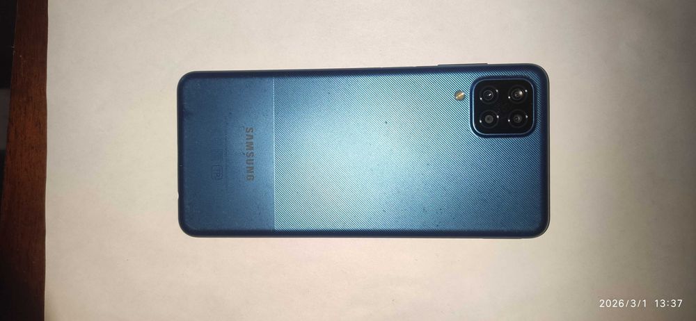 Продам смартфон Samsung A12