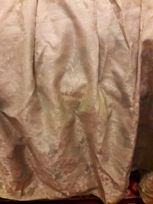 Cuvertura din matase pentru pat de dormitor