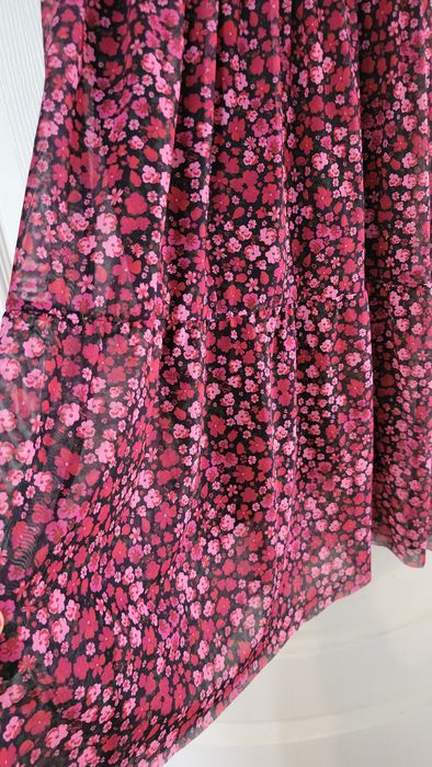 Рокли, ризи, пола ,дънки