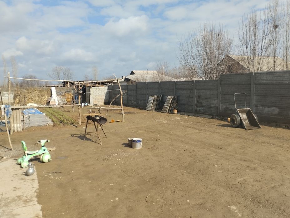 Янги курилган участка сотилади.