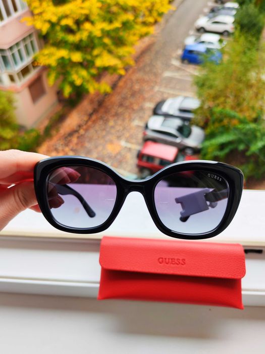 Ochelari de soare Guess
