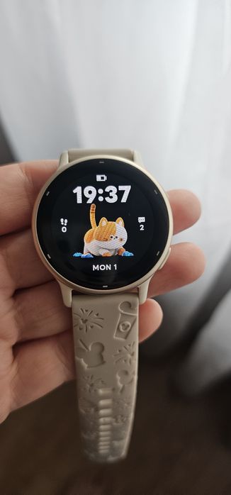 Garmin Vivoactive 5 în stare foarte bună + 24 curele incluse în preț.