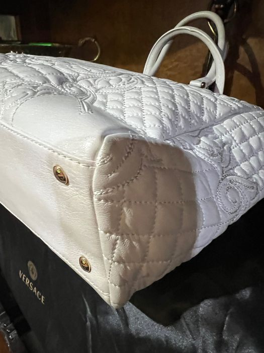 Versace Eletrra Vanitas чанта