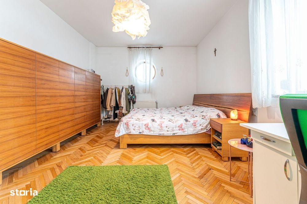Vilă 4 familii | Apartament generos | Curte 98 mp | Andrei Muresanu