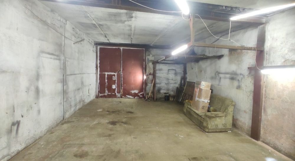 Большой гараж, высота 3. 10