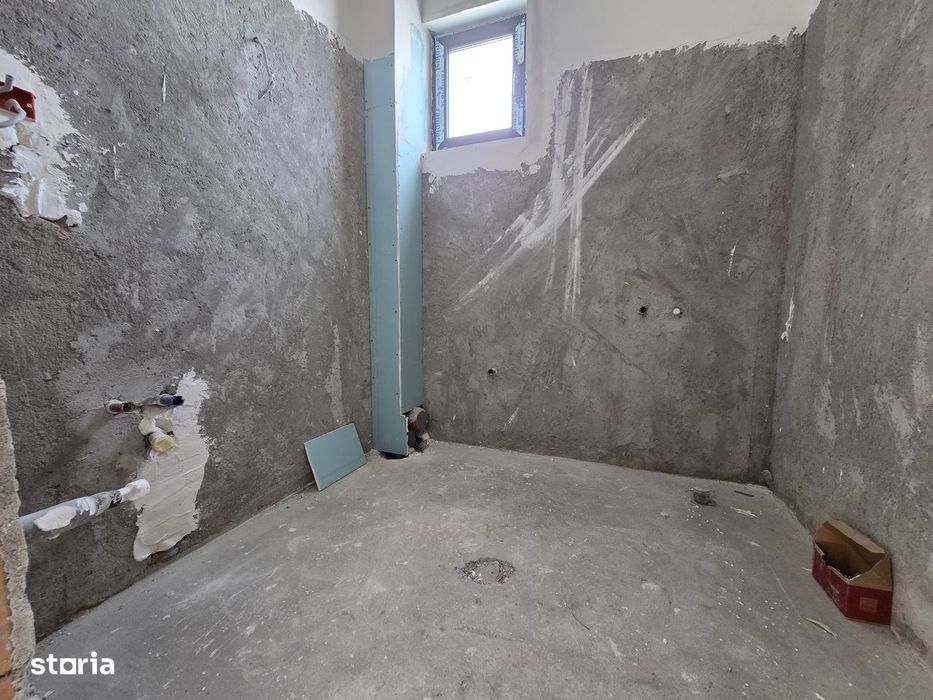 Casă duplex cu 4 dormitoare si mansarda 160 mp Cartier Independenței