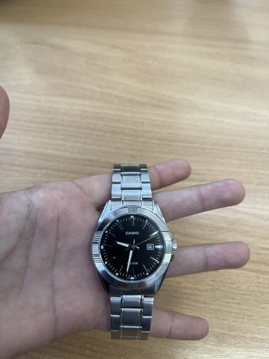 Сагат сатылады Casio